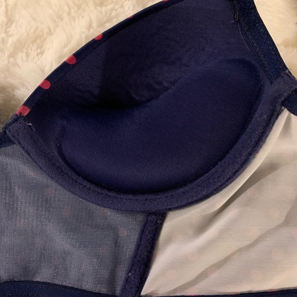 34B Beautiful Blue & Pink Polka-Dot Bra - Picture 8 of 9